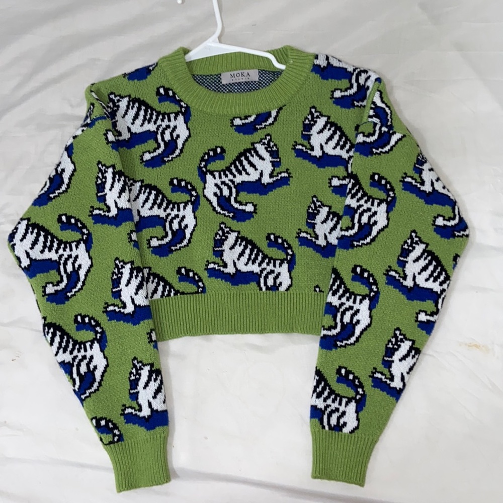 green knit crop sweater